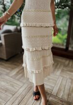 Béžové šaty s háčkovaným vzorom AMORE – Obrázok 3