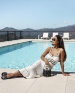 Biele háčkované šaty na ramienka Bells – Obrázok 4