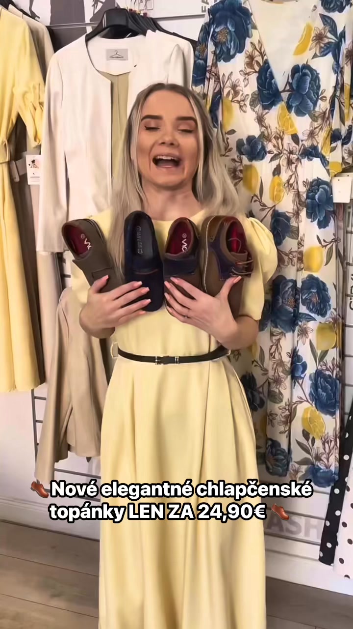 Dámska čierna prešívaná vetrovka so softshellovými rukávmi ROLA 5