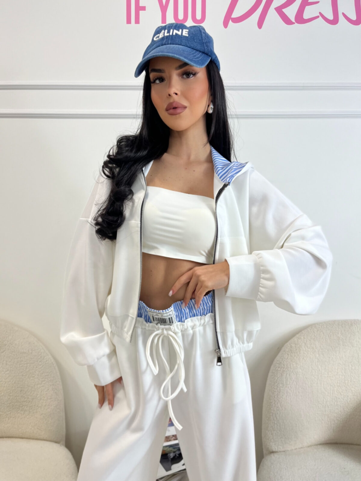 Športovo-elegantný biely komplet MILU – Obrázok 5